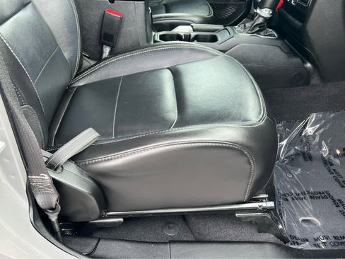 Used 2021 Jeep Gladiator Overland w/ Popular Equipment Package image 18