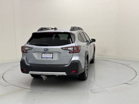 Certified 2023 Subaru Outback Limited image 5