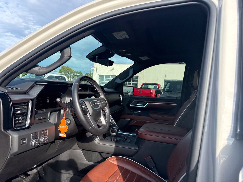 Used 2026 GMC Sierra 1500 Denali Ultimate AWD/4WD image 7