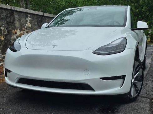 Used 2023 Tesla Model Y Long Range AWD/4WD image 74