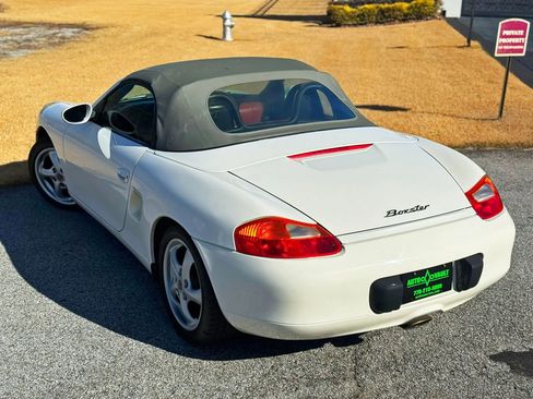 Used 2000 Porsche Boxster image 16