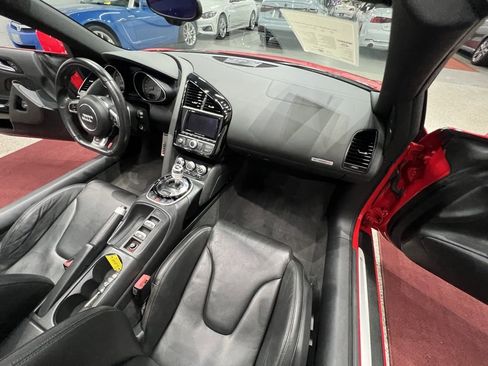 Used 2014 Audi R8 V8 image 43