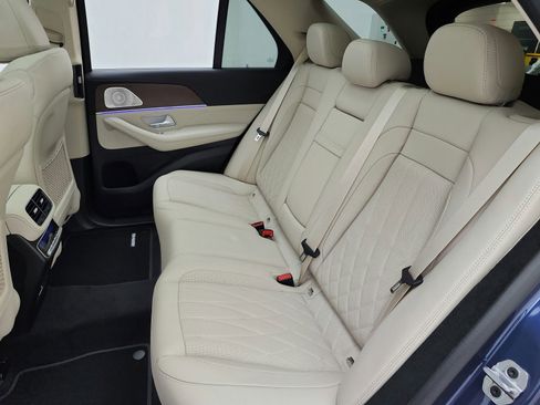 New 2026 Mercedes-Benz GLE 53 AMG 4MATIC image 11