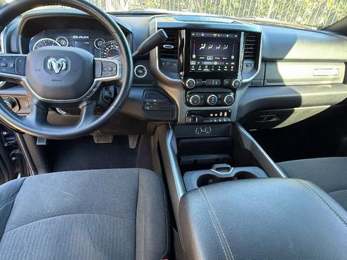 Used 2024 RAM 3500 Big Horn w/ Sport Appearance Package image 18