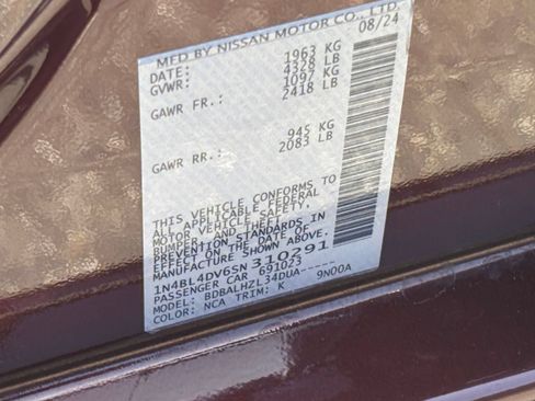 Used 2025 Nissan Altima 2.5 SV FWD image 25