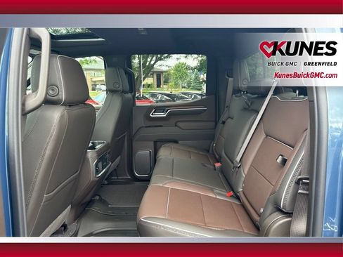 New 2026 GMC Sierra 1500 Denali w/ Denali Reserve Package AWD/4WD image 33