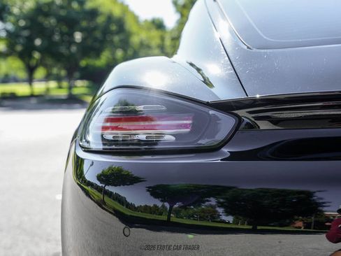 Used 2017 Porsche 718 Cayman RWD image 40