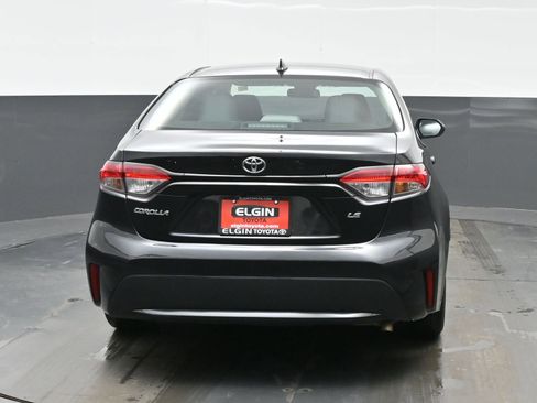 Used 2022 Toyota Corolla LE image 5