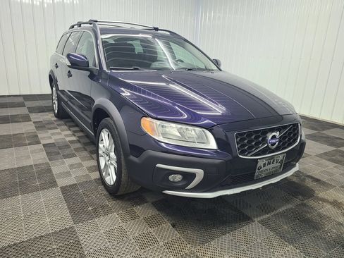 Used 2016 Volvo XC70 T5 Premier w/ Proximity Package AWD/4WD image 14