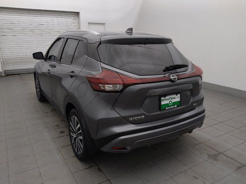 Used 2022 Nissan Kicks SV FWD image 5