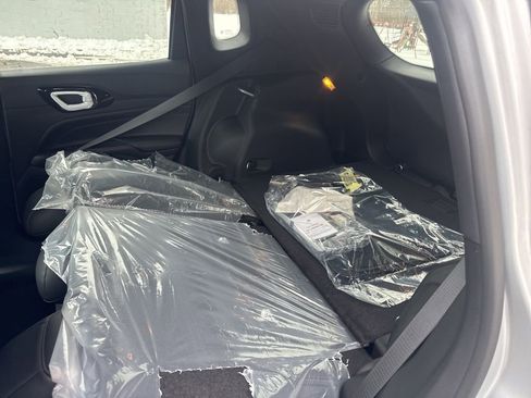 New 2026 Jeep Compass Latitude image 47