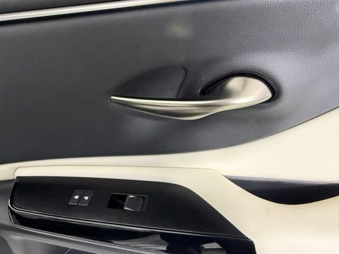 Used 2024 Lexus ES 350 w/ Premium Package FWD image 34