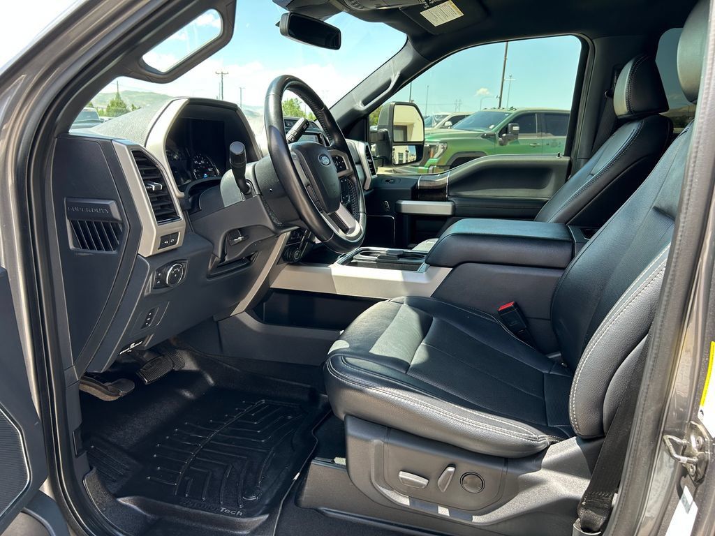Used 2022 Ford F250 Lariat w/ Lariat Value Package AWD/4WD image 9