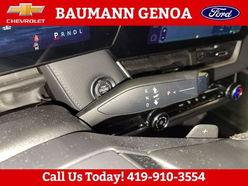 Used 2025 Chevrolet Equinox LT FWD image 24