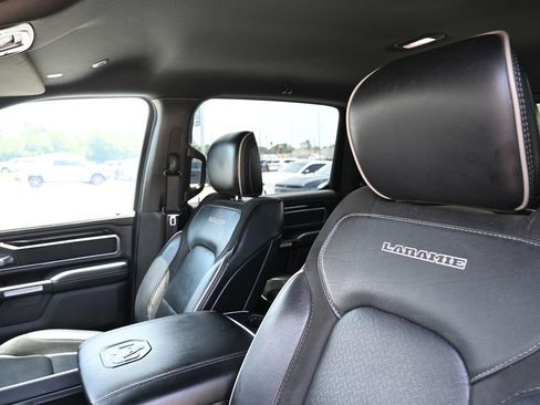 Used 2019 RAM 1500 Laramie RWD image 12