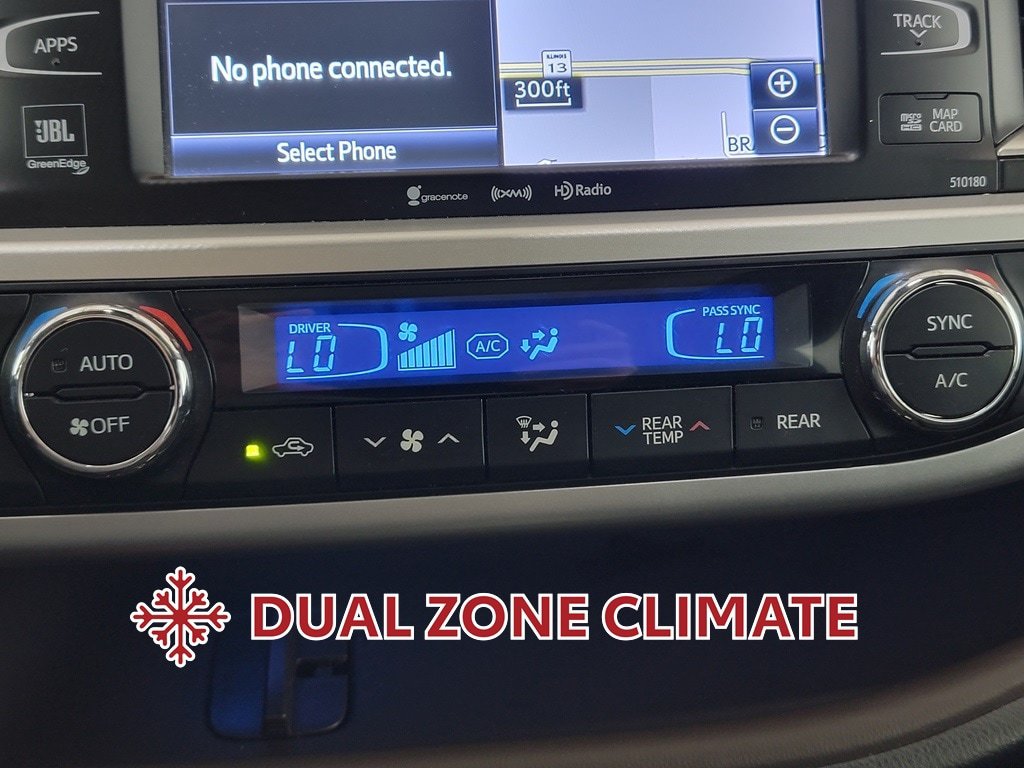 Used 2018 Toyota Highlander Limited AWD/4WD image 26