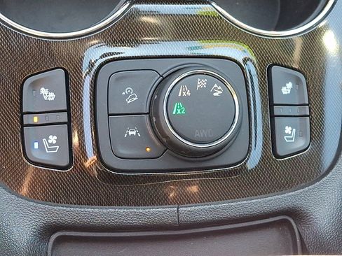 Used 2023 GMC Acadia AT4 w/ Technology Package AWD/4WD image 30