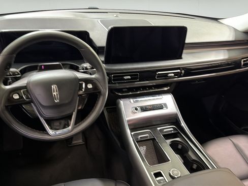 Used 2026 Lincoln Aviator 2WD image 25