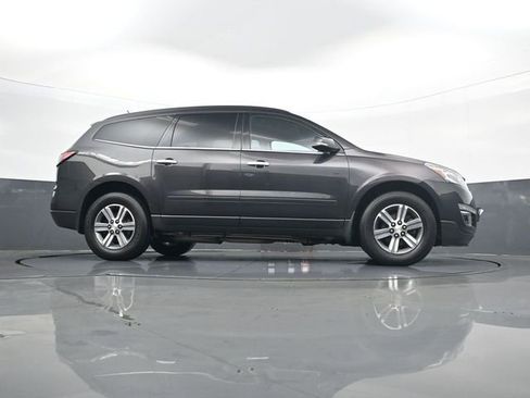 Used 2017 Chevrolet Traverse LT AWD/4WD image 26