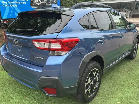 Used 2018 Subaru Crosstrek 2.0i Premium AWD/4WD image 8