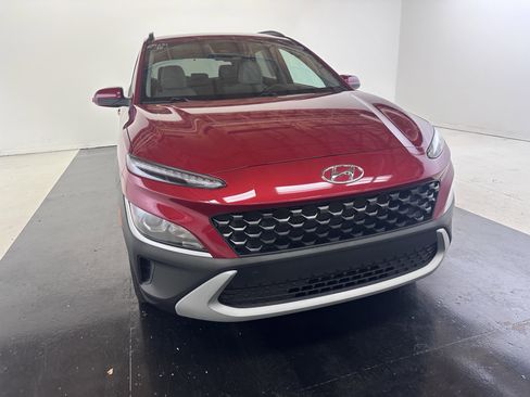 Used 2022 Hyundai Kona SEL image 4