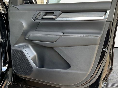 Used 2026 GMC Terrain Elevation w/ Black Edition image 28