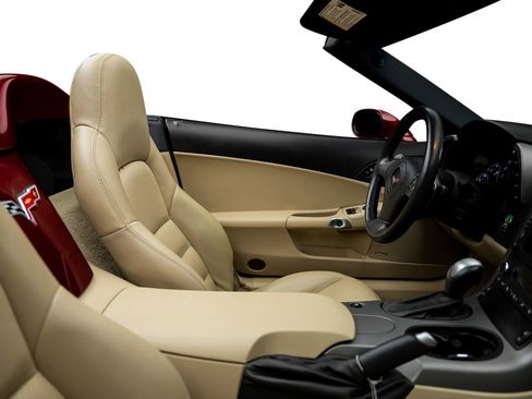 Used 2007 Chevrolet Corvette Convertible w/ Preferred Equipment Group RWD image 53