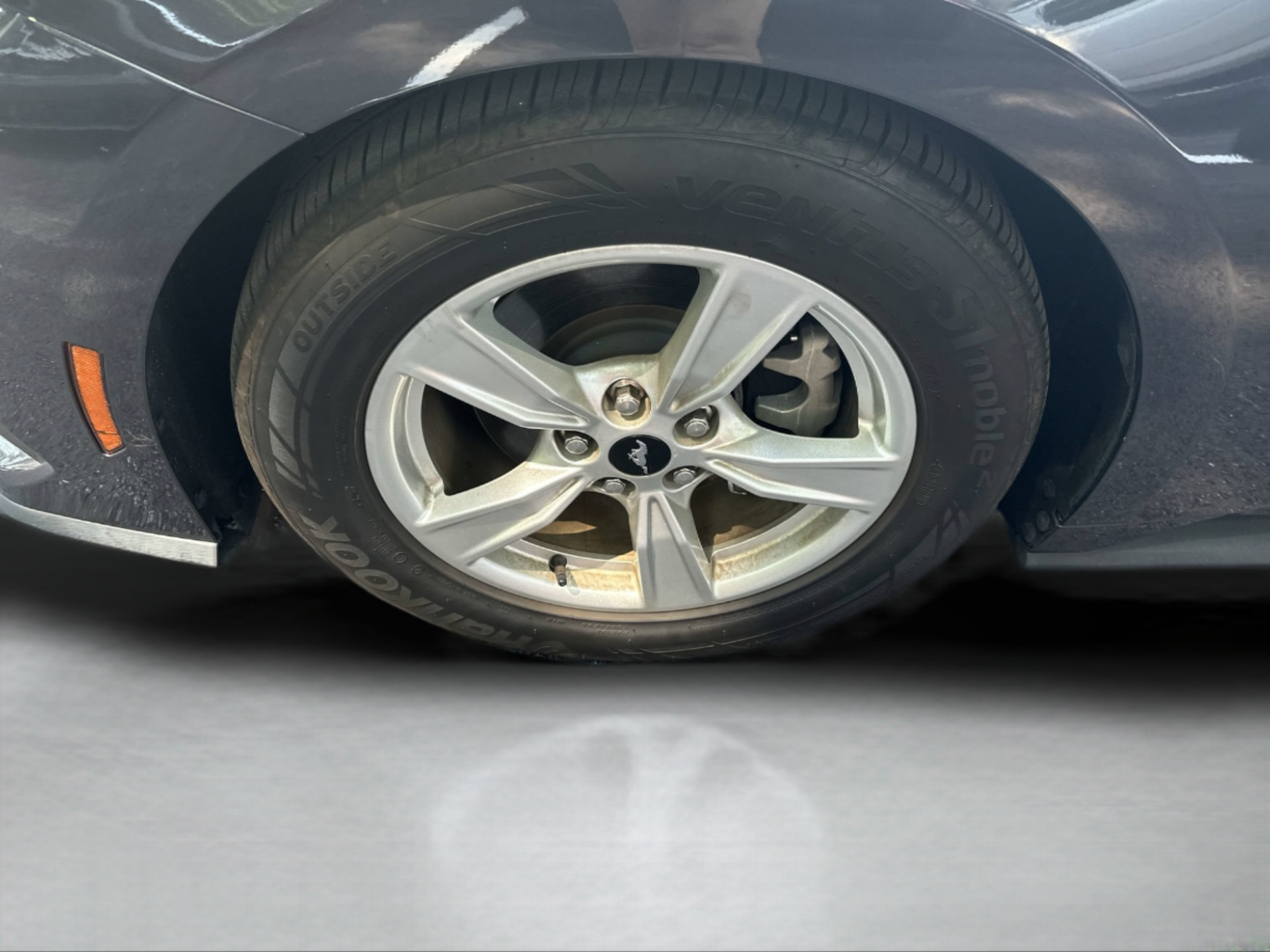Used 2024 Ford Mustang Coupe RWD image 27