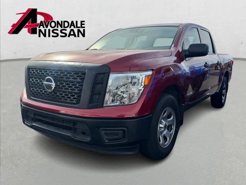 Certified 2017 Nissan Titan S image 2