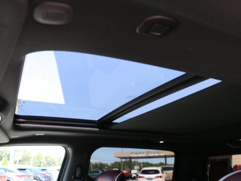 Used 2025 RAM 1500 Limited AWD/4WD image 31