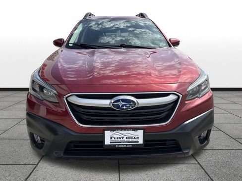 Used 2022 Subaru Outback Premium image 10