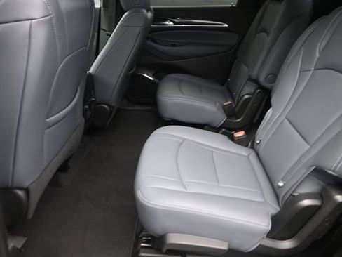 Used 2023 Buick Enclave Essence AWD/4WD image 16