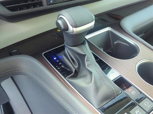 Certified 2022 Toyota Sienna XLE w/ XLE Plus Package FWD image 21