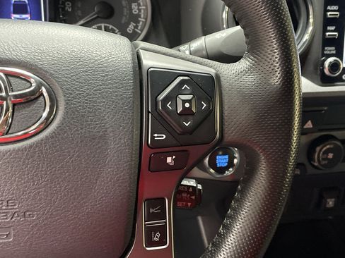 Used 2020 Toyota Tacoma TRD Off-Road image 20