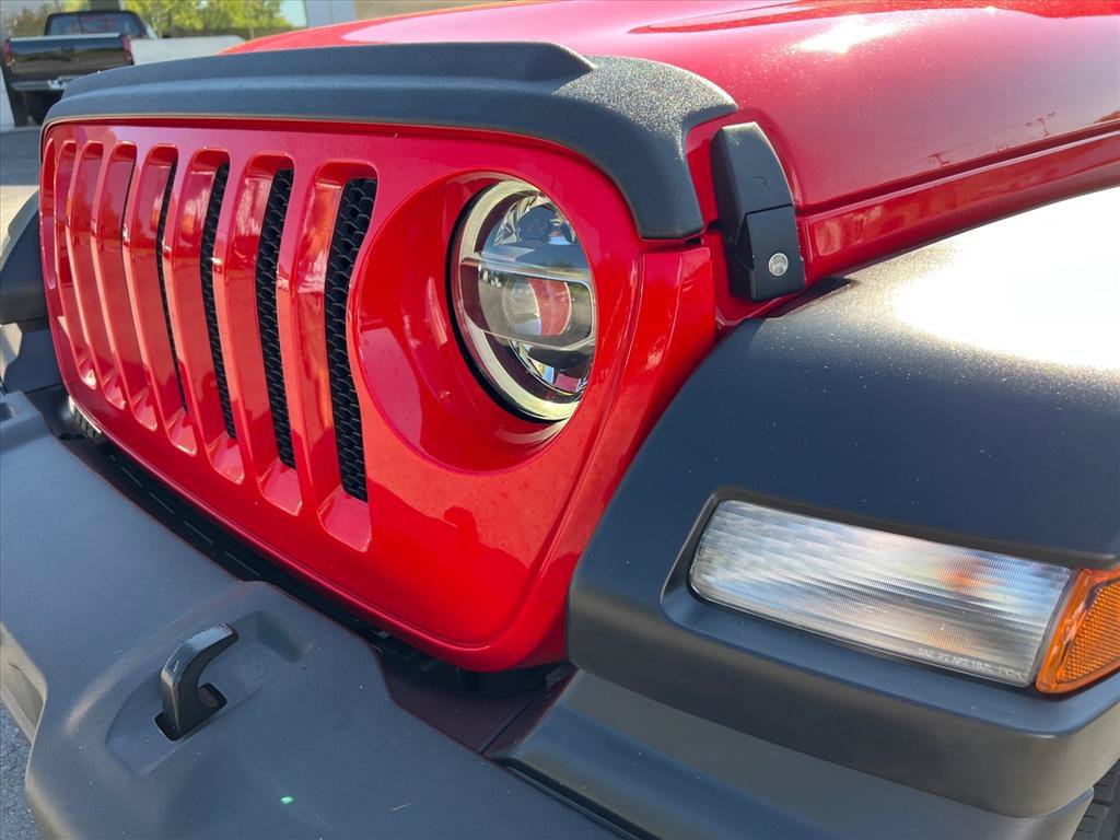 Used 2022 Jeep Wrangler Unlimited Sport w/ Sun And Sound Package AWD/4WD image 9