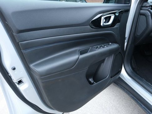 New 2026 Jeep Compass Latitude image 15