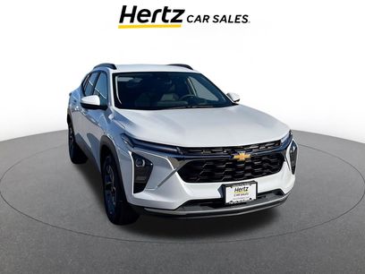 Used 2025 Chevrolet Trax LT