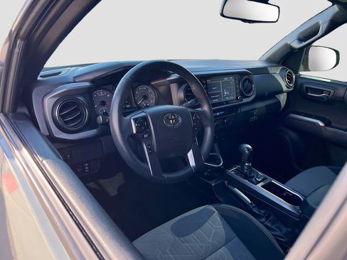 Used 2023 Toyota Tacoma TRD Sport w/ Technology Package RWD image 9