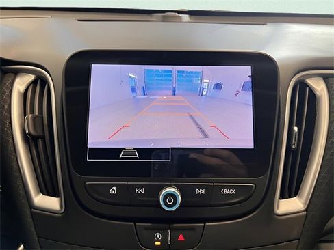 Certified 2024 Chevrolet Malibu LT image 21