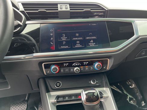 Used 2021 Audi Q3 2.0T Premium w/ Convenience Package image 29