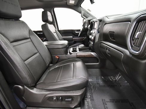 Used 2023 GMC Sierra 3500 Denali w/ Denali Ultimate Package image 15