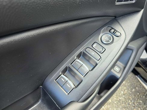 Used 2018 Honda Accord Touring image 22