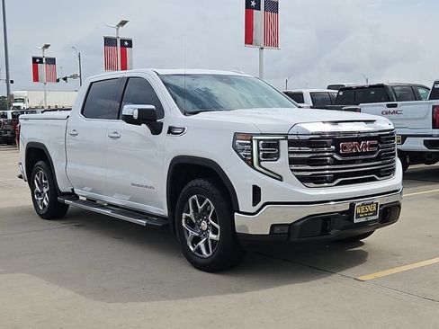 Used 2026 GMC Sierra 1500 SLT AWD/4WD image 3