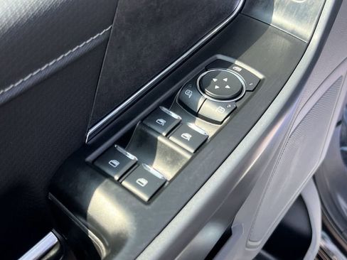 Certified 2024 Ford F150 XLT image 9