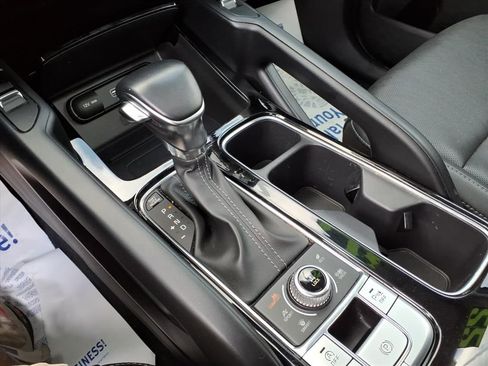 Certified 2022 Kia Telluride S image 17