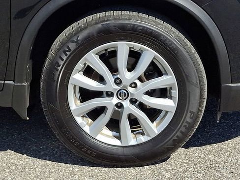 Used 2019 Nissan Rogue SV AWD/4WD image 25