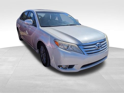 Used 2011 Toyota Avalon Limited image 6