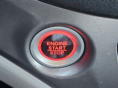 Used 2018 Honda Pilot EX image 19