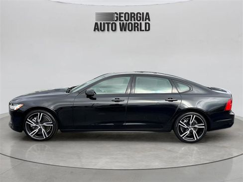 Used 2020 Volvo S90 T6 R-Design image 2