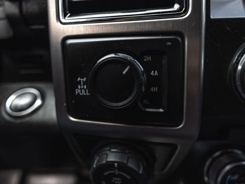 Used 2018 Ford F150 Platinum w/ Technology Package AWD/4WD image 21